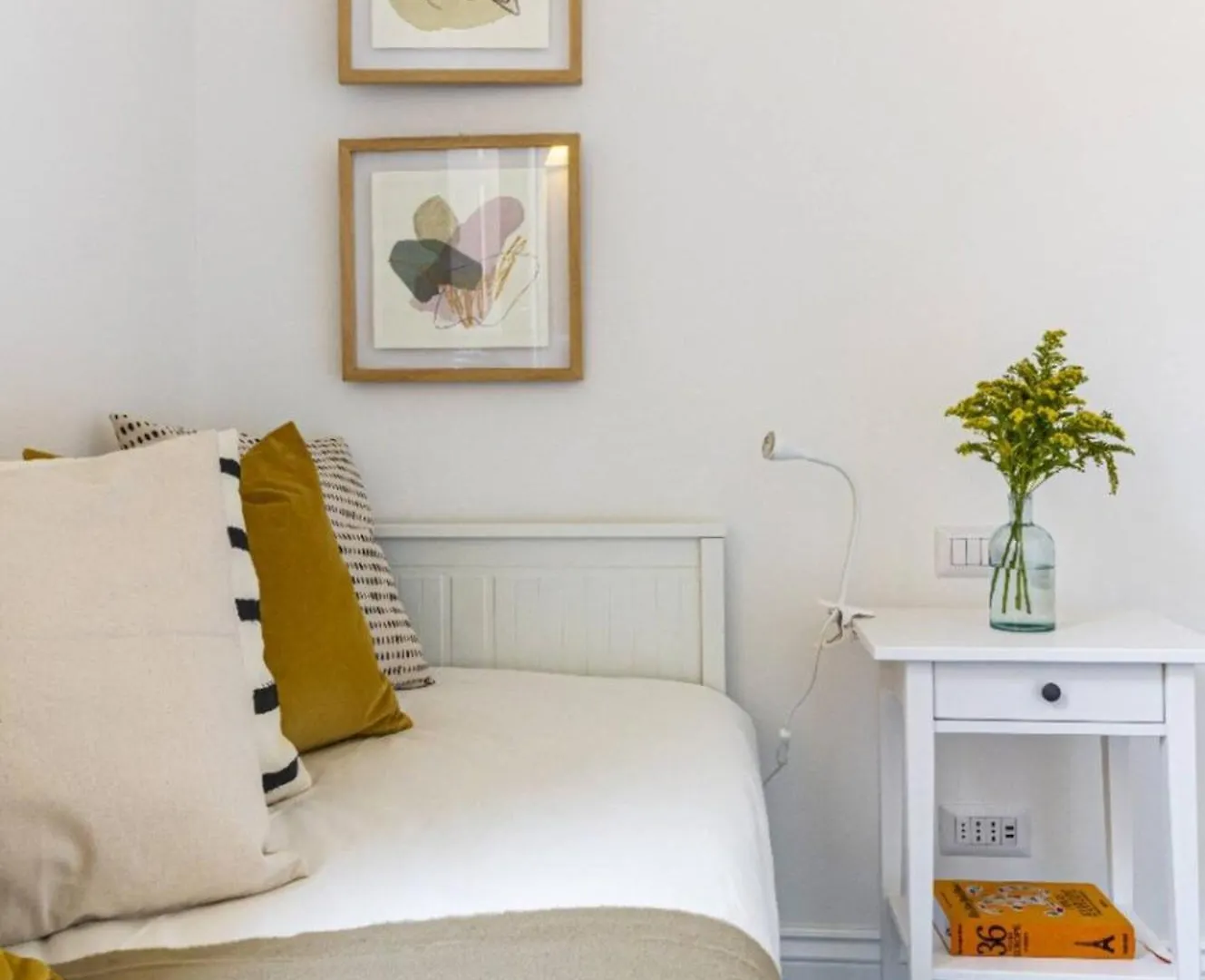 Modern Art Apartment - Art Pieces & Eclectic Deco Florence 0*,  Italy