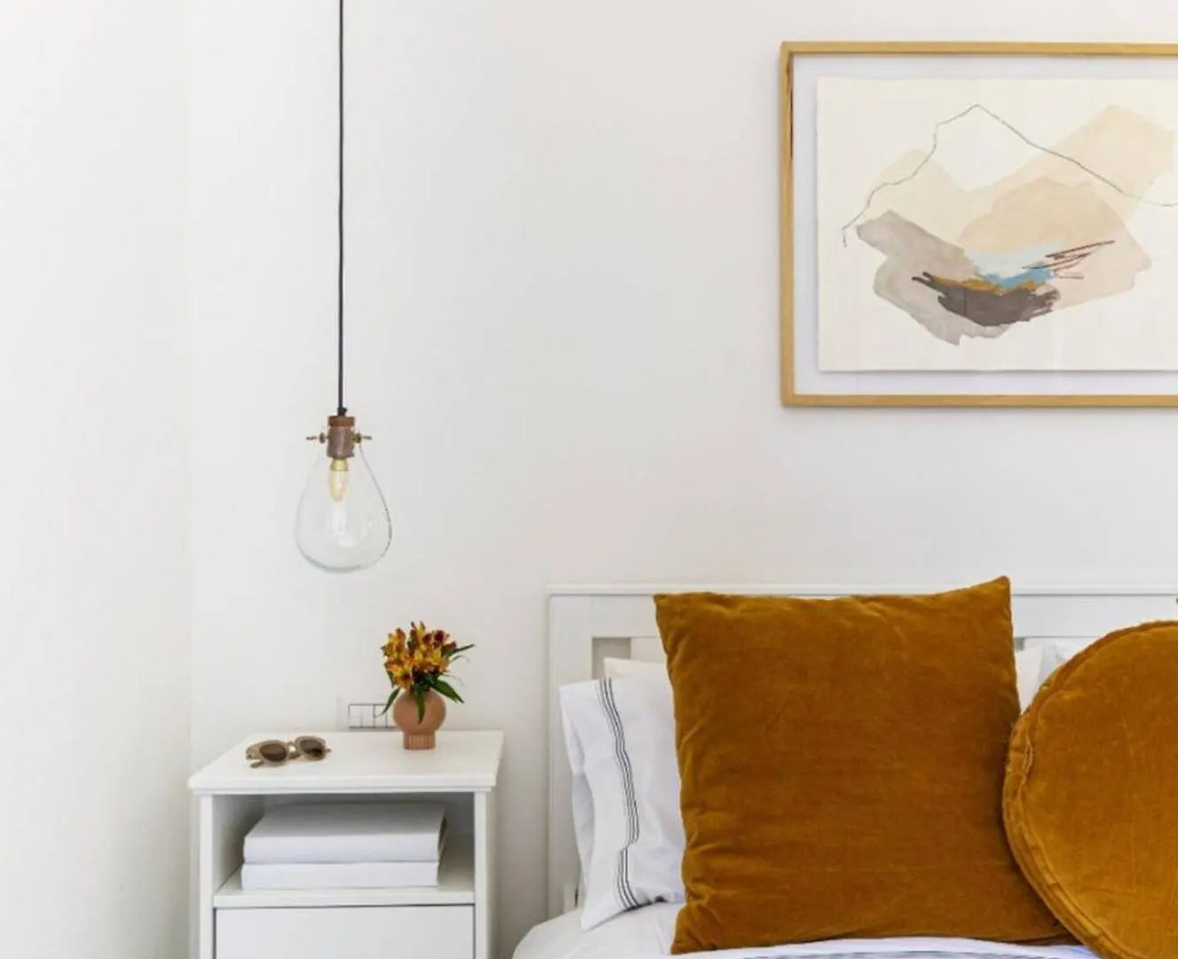 Modern Art Apartment - Art Pieces & Eclectic Deco Florence